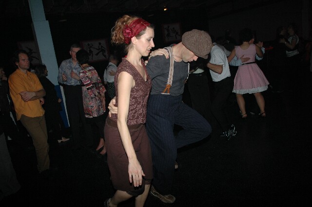 min 2007 11 10 fous swing 433